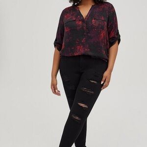 Torrid Harper Brushed Black and Red Floral Top